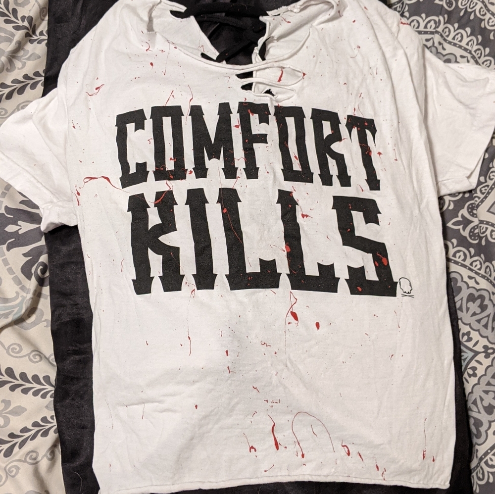 Distressed workout tee